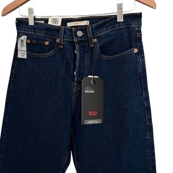 NWT Levi’s Premium Wedgie Icon Jeans High Rise Tapered Leg Denim Aritzia Sz 28 - Picture 7 of 14